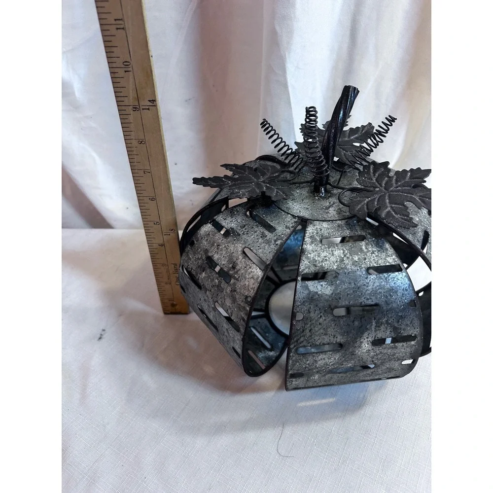 Unbranded galvanized metal